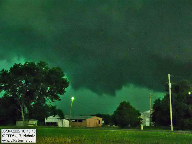 June 4, 2005 - South-central Oklahoma, Marlow Tornado 20050604_184343_std.jpg