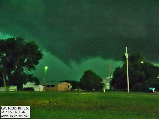 June 4, 2005 - South-central Oklahoma, Marlow Tornado 20050604_184355_std.jpg