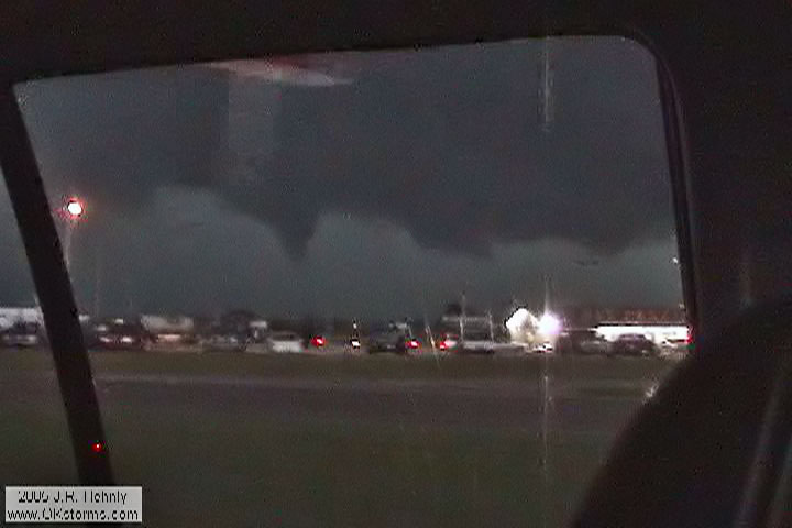 June 4, 2005 - South-central Oklahoma, Marlow Tornado 20050604_vid04_std.jpg