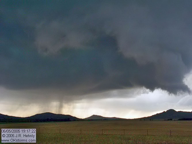 June 5, 2005 - Southwest Oklahoma, Snyder Tornado 20050605_191722_std.jpg