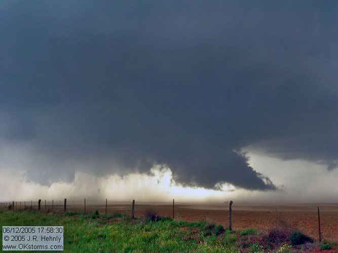 June 12, 2005 - Kent County, Texas Tornados 20050612_175830_std.jpg