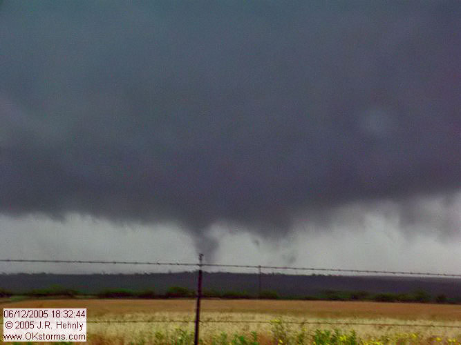 June 12, 2005 - Kent County, Texas Tornados 20050612_183244_std.jpg