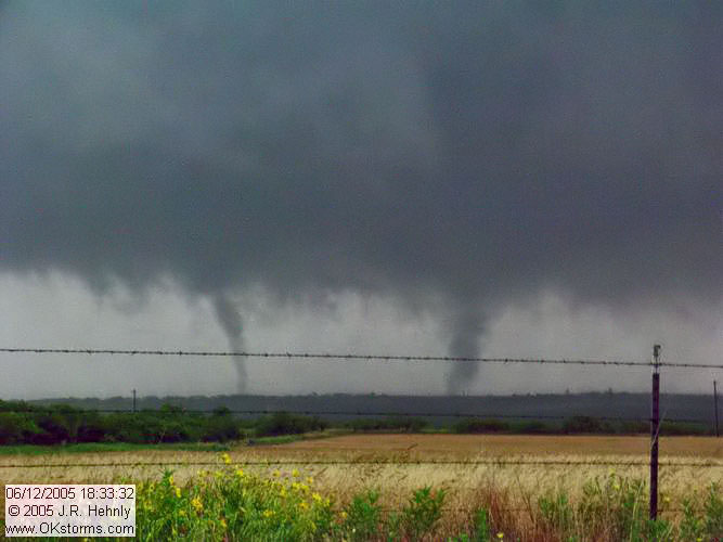 June 12, 2005 - Kent County, Texas Tornados 20050612_183332_std.jpg