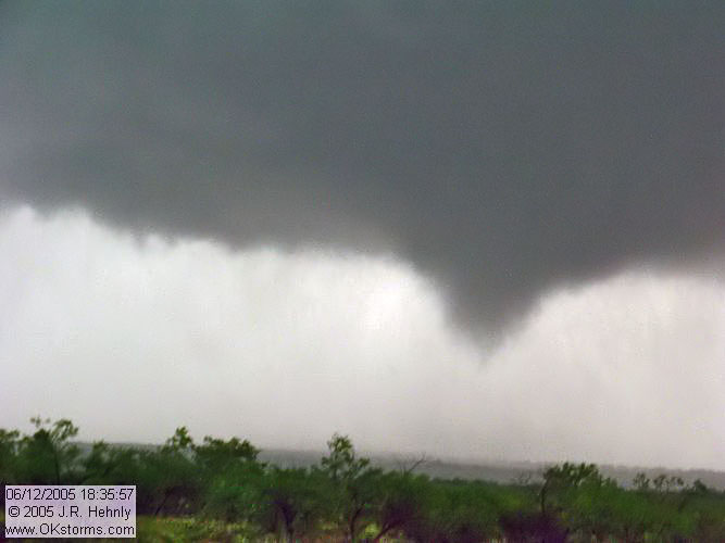 June 12, 2005 - Kent County, Texas Tornados 20050612_183557_std.jpg