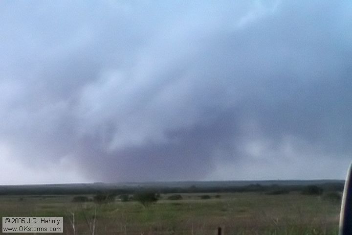 June 12, 2005 - Kent County, Texas Tornados 20050612_vid03_std.jpg