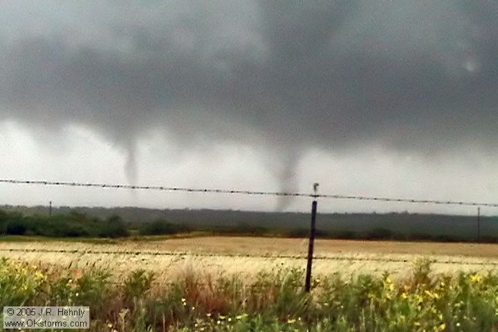 June 12, 2005 - Kent County, Texas Tornados 20050612_vid05_std.jpg