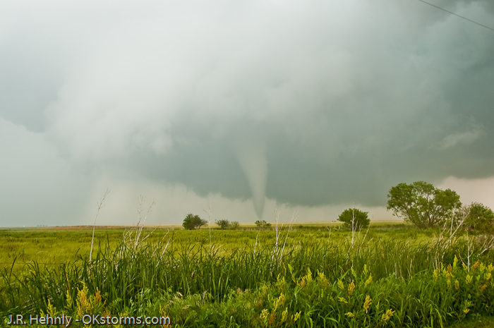 New tornado northeast of Hennessy, OK.