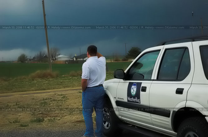March 30, 2006 - Oklahoma and Kansas Chase I-40 at exit 101, looking west as storms develop - 20060330_114652.jpg