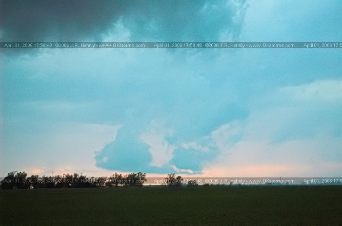 April 1, 2006 - Shamrock, Texas and Western Oklahoma 10 miles east-southeast of Sayre, OK - A forward-flank meso wraps up on the storm.
 - 20060401_175848.jpg