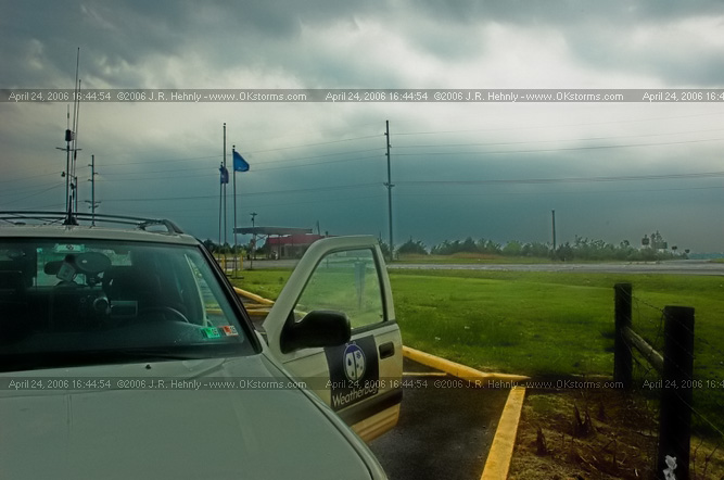 April 24, 2006 - North and Central Oklahoma, El Reno Tornado I-35 at Perry exit - Scary looking clouds, but nothing rotating in these storms.
 - 20060424_164454.jpg