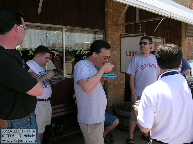 May 28, 2005 - Wakita, Oklahoma - Twister Picnic 20050528_141137_std.jpg
