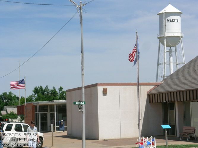 May 28, 2005 - Wakita, Oklahoma - Twister Picnic 20050528_152732_std.jpg