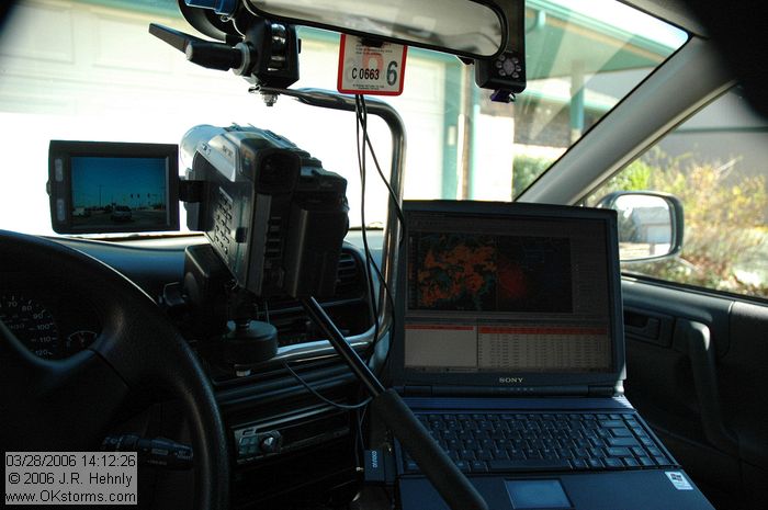 [#Beginning of Shooting Data Section]\nNikon D70s\nFocal Length: 18mm\nOptimize Image: \nColor Mode: Mode Ia (sRGB)\nLong Exposure NR: Off\n2006/03/28 14:12:26.7\nDigital Vari-Program: Night Portrait\nWhite Balance: Auto\nTone Comp.: Auto\nCompressed RAW (12-bit)\nMetering Mode: Multi-Pattern\nAF Mode: AF-S\nHue Adjustment: 0�\nImage Size: Large (3008 x 2000)\n1/640 sec - F/3.5\nFlash Sync Mode: Slow Sync\nSaturation: Normal\nExposure Comp.: 0 EV\nAuto Flash Mode: None\nSharpening: Auto\nLens: 18-70mm F/3.5-4.5 G\nSensitivity: ISO 400\nAuto Flash Comp: 0 EV\nImage Comment:                                     \n[#End of Shooting Data Section]