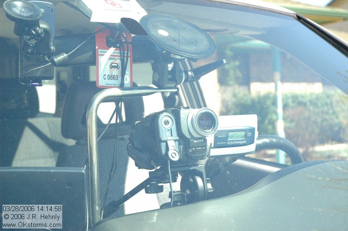 [#Beginning of Shooting Data Section]\nNikon D70s\nFocal Length: 40mm\nOptimize Image: \nColor Mode: Mode Ia (sRGB)\nLong Exposure NR: Off\n2006/03/28 14:14:58.7\nDigital Vari-Program: Night Portrait\nWhite Balance: Auto\nTone Comp.: Auto\nCompressed RAW (12-bit)\nMetering Mode: Multi-Pattern\nAF Mode: AF-S\nHue Adjustment: 0�\nImage Size: Large (3008 x 2000)\n1/500 sec - F/4.5\nFlash Sync Mode: Slow Sync\nSaturation: Normal\nExposure Comp.: 0 EV\nAuto Flash Mode: None\nSharpening: Auto\nLens: 18-70mm F/3.5-4.5 G\nSensitivity: ISO 400\nAuto Flash Comp: 0 EV\nImage Comment:                                     \n[#End of Shooting Data Section]