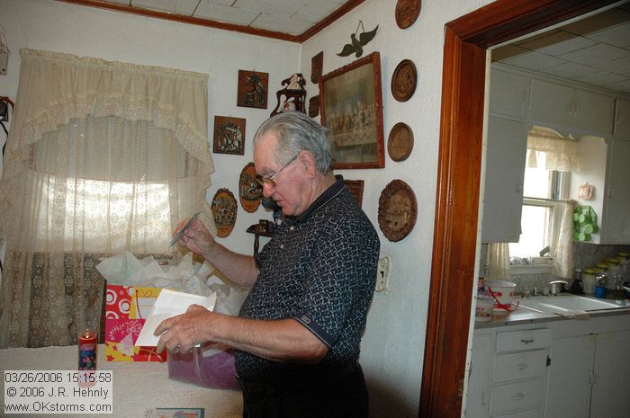 [#Beginning of Shooting Data Section]\nNikon D70s\nFocal Length: 18mm\nOptimize Image: \nColor Mode: Mode Ia (sRGB)\nLong Exposure NR: Off\n2006/03/26 15:15:58.9\nDigital Vari-Program: Auto\nWhite Balance: Auto\nTone Comp.: Auto\nCompressed RAW (12-bit)\nMetering Mode: Multi-Pattern\nAF Mode: AF-S\nHue Adjustment: 0\nImage Size: Large (3008 x 2000)\n1/60 sec - F/3.5\nFlash Sync Mode: Front Curtain\nSaturation: Normal\nExposure Comp.: 0 EV\nAuto Flash Mode: Built-in TTL\nSharpening: Auto\nLens: 18-70mm F/3.5-4.5 G\nSensitivity: ISO 400\nAuto Flash Comp: 0 EV\nImage Comment:                                     \n[#End of Shooting Data Section]