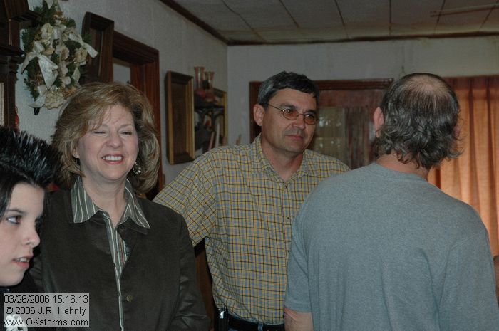 [#Beginning of Shooting Data Section]\nNikon D70s\nFocal Length: 48mm\nOptimize Image: \nColor Mode: Mode Ia (sRGB)\nLong Exposure NR: Off\n2006/03/26 15:16:13.7\nDigital Vari-Program: Auto\nWhite Balance: Auto\nTone Comp.: Auto\nCompressed RAW (12-bit)\nMetering Mode: Multi-Pattern\nAF Mode: AF-S\nHue Adjustment: 0\nImage Size: Large (3008 x 2000)\n1/60 sec - F/4.5\nFlash Sync Mode: Front Curtain\nSaturation: Normal\nExposure Comp.: 0 EV\nAuto Flash Mode: Built-in TTL\nSharpening: Auto\nLens: 18-70mm F/3.5-4.5 G\nSensitivity: ISO 400\nAuto Flash Comp: 0 EV\nImage Comment:                                     \n[#End of Shooting Data Section]