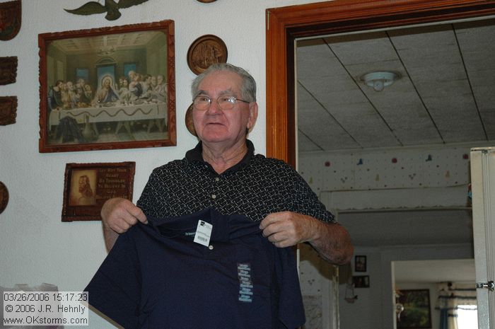 [#Beginning of Shooting Data Section]\nNikon D70s\nFocal Length: 40mm\nOptimize Image: \nColor Mode: Mode Ia (sRGB)\nLong Exposure NR: Off\n2006/03/26 15:17:23.8\nDigital Vari-Program: Auto\nWhite Balance: Auto\nTone Comp.: Auto\nCompressed RAW (12-bit)\nMetering Mode: Multi-Pattern\nAF Mode: AF-S\nHue Adjustment: 0\nImage Size: Large (3008 x 2000)\n1/60 sec - F/4.5\nFlash Sync Mode: Front Curtain\nSaturation: Normal\nExposure Comp.: 0 EV\nAuto Flash Mode: Built-in TTL\nSharpening: Auto\nLens: 18-70mm F/3.5-4.5 G\nSensitivity: ISO 400\nAuto Flash Comp: 0 EV\nImage Comment:                                     \n[#End of Shooting Data Section]