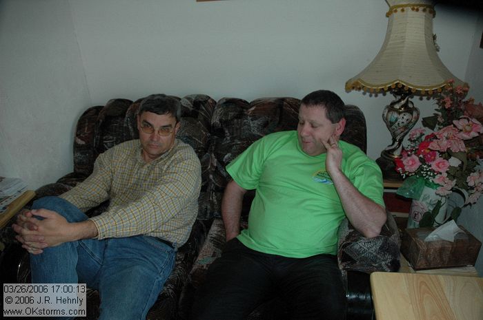 [#Beginning of Shooting Data Section]\nNikon D70s\nFocal Length: 18mm\nOptimize Image: \nColor Mode: Mode Ia (sRGB)\nLong Exposure NR: Off\n2006/03/26 17:00:13.1\nDigital Vari-Program: Auto\nWhite Balance: Auto\nTone Comp.: Auto\nCompressed RAW (12-bit)\nMetering Mode: Multi-Pattern\nAF Mode: AF-S\nHue Adjustment: 0\nImage Size: Large (3008 x 2000)\n1/60 sec - F/3.5\nFlash Sync Mode: Front Curtain\nSaturation: Normal\nExposure Comp.: 0 EV\nAuto Flash Mode: Built-in TTL\nSharpening: Auto\nLens: 18-70mm F/3.5-4.5 G\nSensitivity: ISO 400\nAuto Flash Comp: 0 EV\nImage Comment:                                     \n[#End of Shooting Data Section]