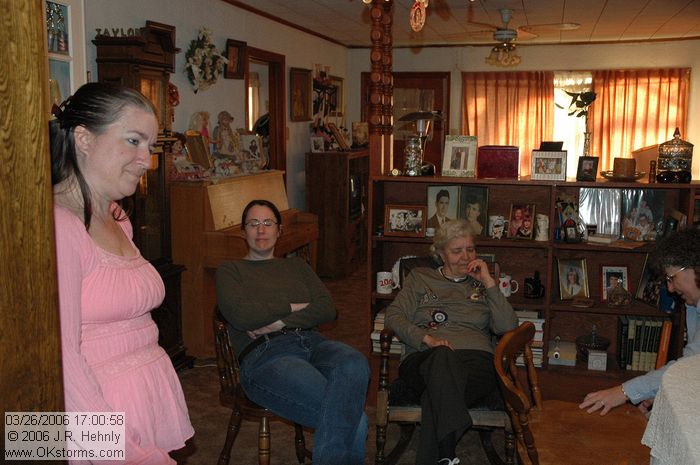 [#Beginning of Shooting Data Section]\nNikon D70s\nFocal Length: 27mm\nOptimize Image: \nColor Mode: Mode Ia (sRGB)\nLong Exposure NR: Off\n2006/03/26 17:00:58.8\nDigital Vari-Program: Auto\nWhite Balance: Auto\nTone Comp.: Auto\nCompressed RAW (12-bit)\nMetering Mode: Multi-Pattern\nAF Mode: AF-S\nHue Adjustment: 0\nImage Size: Large (3008 x 2000)\n1/60 sec - F/3.8\nFlash Sync Mode: Front Curtain\nSaturation: Normal\nExposure Comp.: 0 EV\nAuto Flash Mode: Built-in TTL\nSharpening: Auto\nLens: 18-70mm F/3.5-4.5 G\nSensitivity: ISO 400\nAuto Flash Comp: 0 EV\nImage Comment:                                     \n[#End of Shooting Data Section]